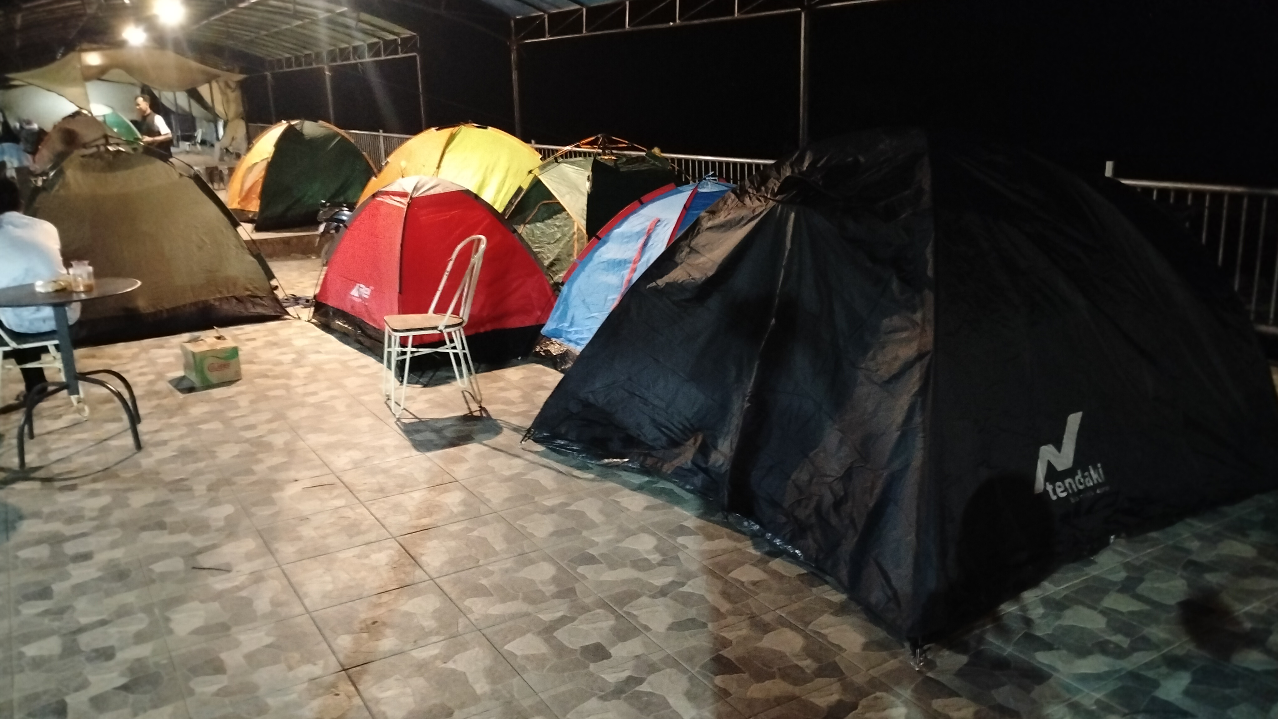 Unik! Pembubaran Panitia PORSENIJAR 2026 PGRI Maros Dikemas Konsep Camp di Wisata HR Riverside